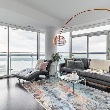 Cloud 9 In Downtown Toronto Apartment Exterior photo