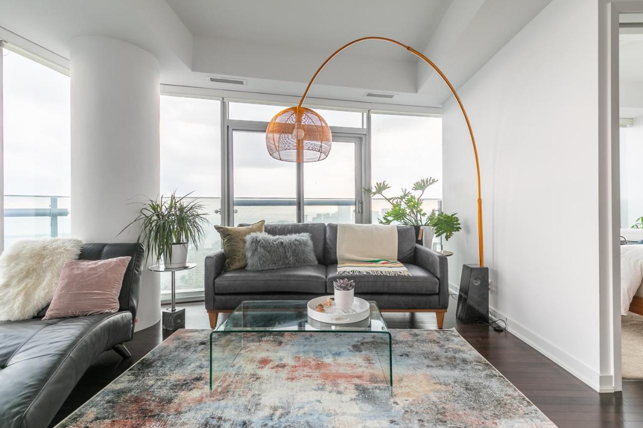 Cloud 9 In Downtown Toronto Apartment Exterior photo