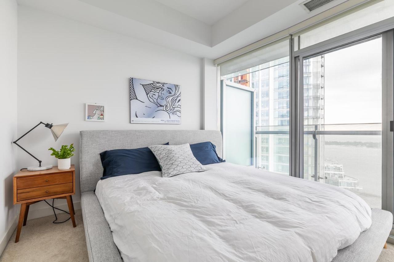 Cloud 9 In Downtown Toronto Apartment Exterior photo