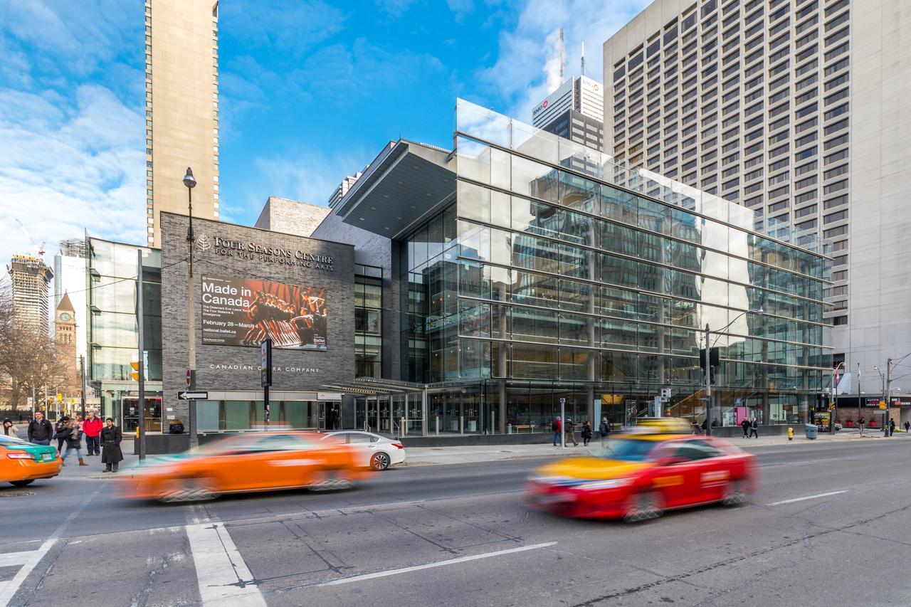 Cloud 9 In Downtown Toronto Apartment Exterior photo